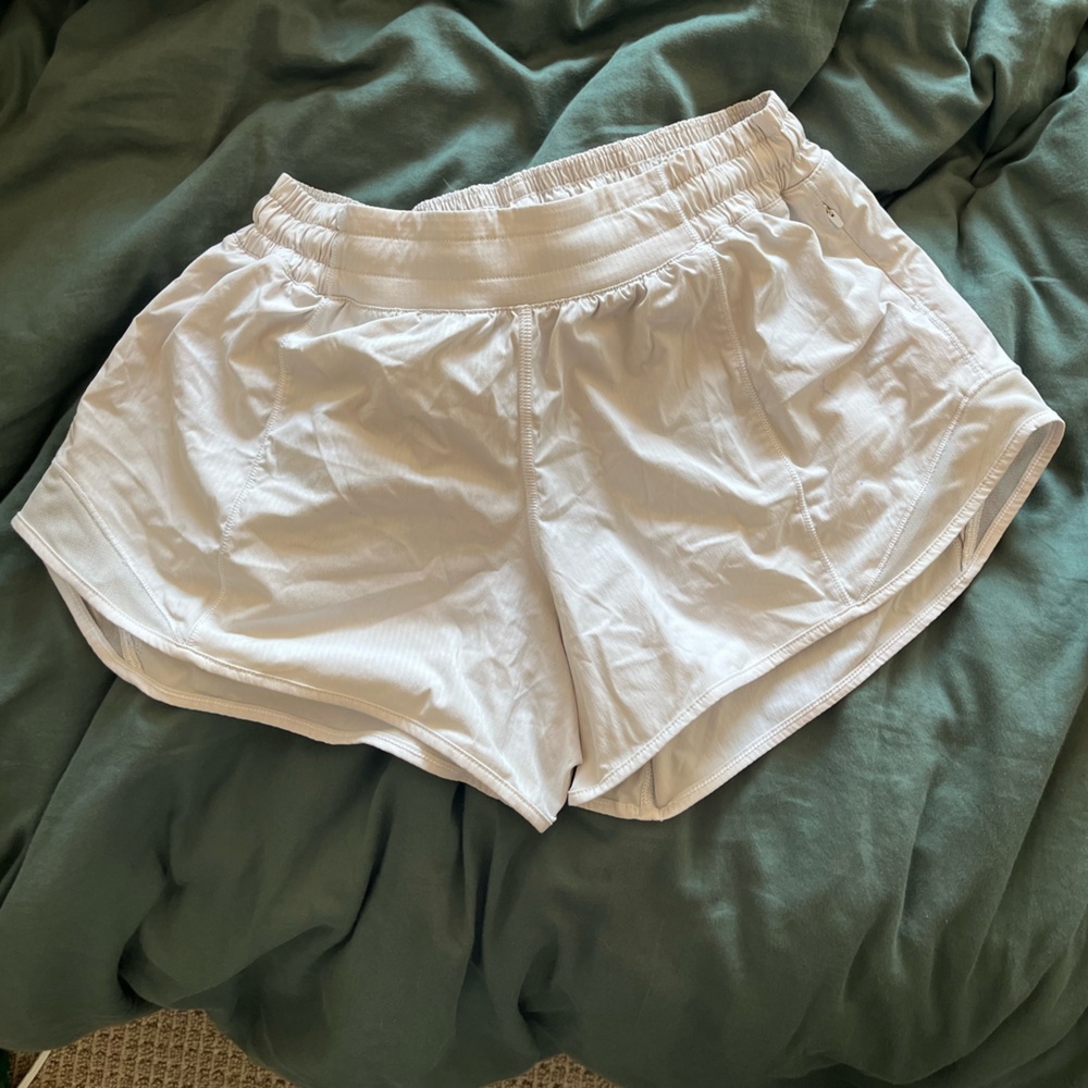 lululemon Hotty Hot High-Rise Short 4”